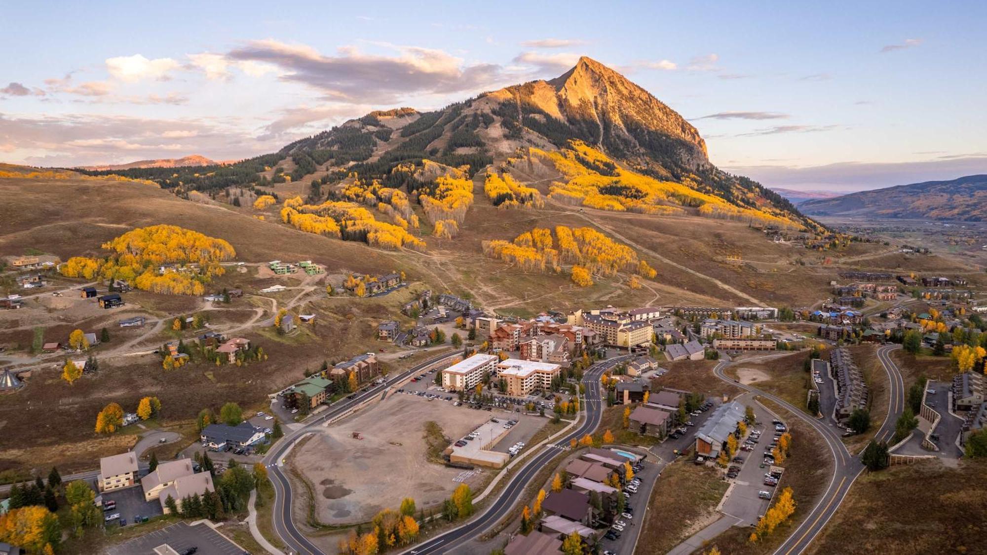 Studio 211 - Perfect Location With Pool And Hot Tub Crested Butte Dış mekan fotoğraf